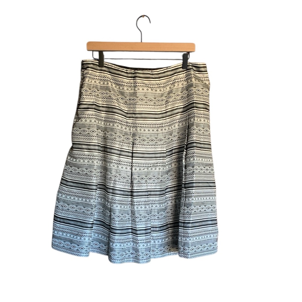 Nine West womens A-line skirt size 12 geometric tribal art deco festive holiday